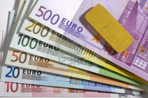 “Ho un reddito di poco superiore a 15 mila euro lordi annui. Con Conte avevo più soldi. Draghi e Meloni me li hanno tolti.” Lettera da una Lettrice